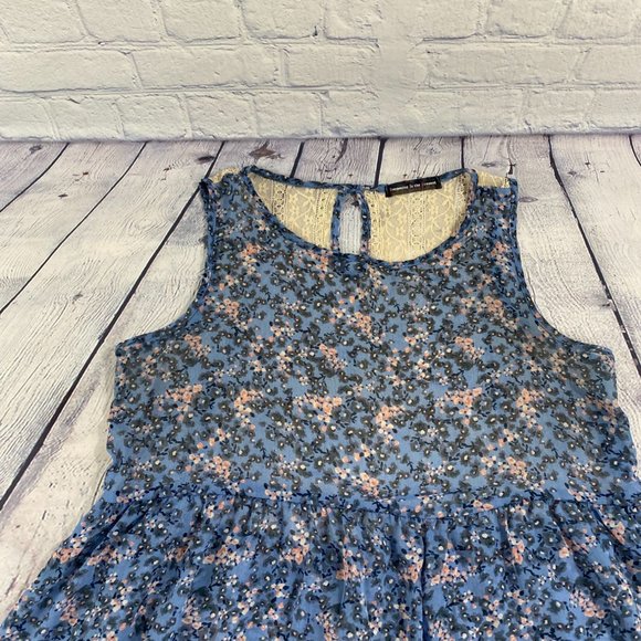 Happening in the Present Floral Flare Tank Top - Picture 3 of 9